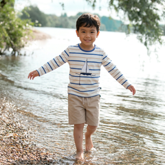 Langarmshirt mit Streifen und Segelbootapplikation in white-sky blue