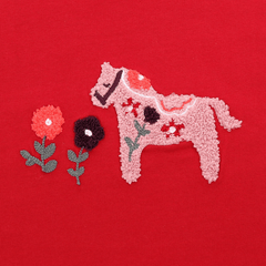 Shirt mit Bouclé Pferdestickerei in burnt red